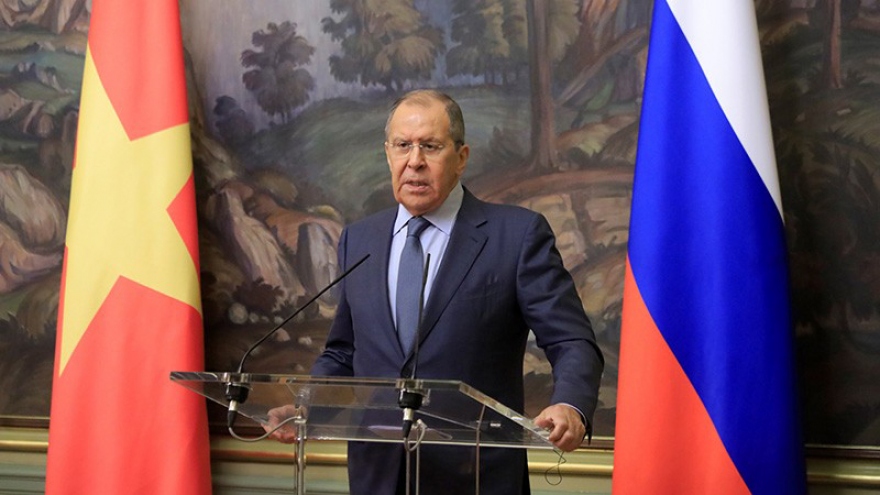 Russian Foreign Minister Lavrov in Hanoi for two-day visit